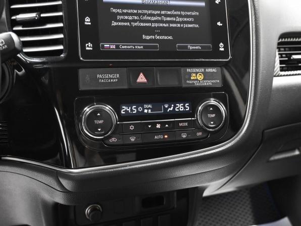 Mitsubishi Outlander III Рестайлинг 2 с пробегом 2018 года, цена 1 895 000 рублей, 156892 км, внедорожник, Автокод Объявления