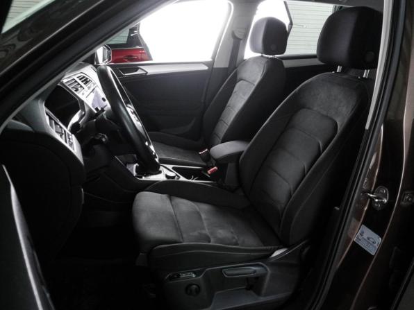 Volkswagen Tiguan II с пробегом 2017 года, цена 2 449 000 рублей, 127484 км, внедорожник, Автокод Объявления