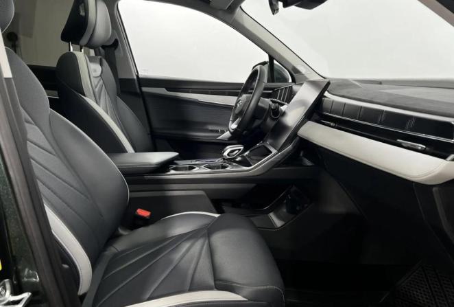 Geely Atlas II с пробегом 2024 года, цена 2 890 000 рублей, 17328 км, внедорожник, Автокод Объявления