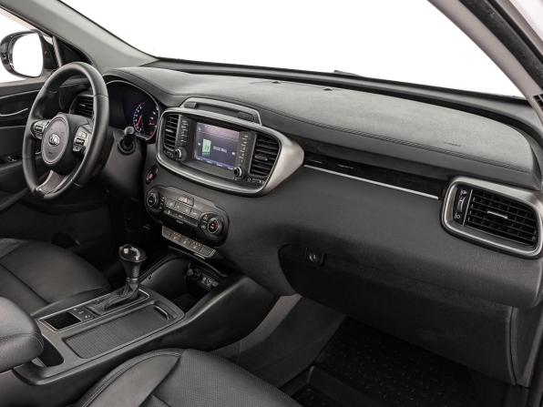 Kia Sorento III Prime с пробегом 2017 года, цена 2 420 000 рублей, 105162 км, внедорожник, Автокод Объявления