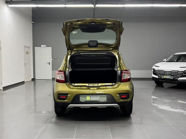 Renault Sandero II с пробегом 2018 года, цена 1 070 000 рублей, 115750 км, хэтчбек, Автокод Объявления