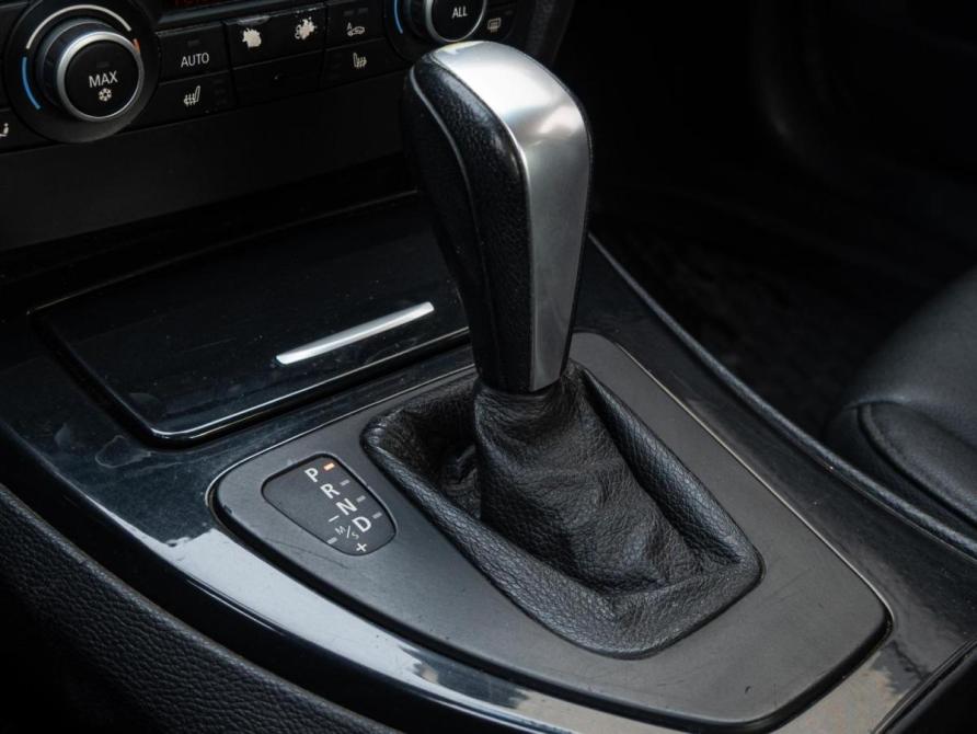 BMW 3 серии V (E90/E91/E92/E93) Рестайлинг Краснодар  - изображение 13
