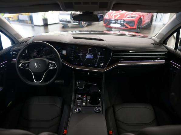 Volkswagen Touareg III Рестайлинг с пробегом 2025 года, цена 8 690 000 рублей, 30 км, внедорожник, Автокод Объявления