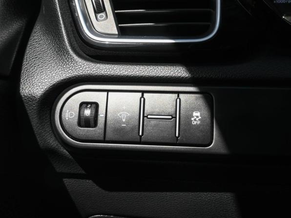 Kia Ceed III с пробегом 2018 года, цена 1 529 000 рублей, 125362 км, хэтчбек, Автокод Объявления