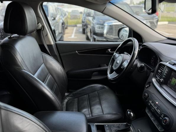 Kia Sorento III Prime Рестайлинг с пробегом 2017 года, цена 1 735 000 рублей, 300000 км, внедорожник, Автокод Объявления