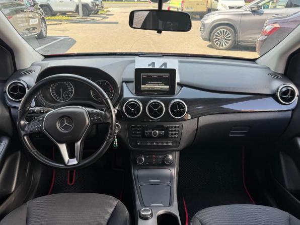 Mercedes-Benz B-Класс II (W246) с пробегом 2013 года, цена 1 049 000 рублей, 183000 км, хэтчбек, Автокод Объявления