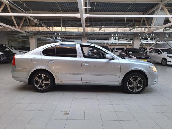 Skoda Octavia II (A5) Рестайлинг с пробегом 2010 года, цена 600 000 рублей, 276974 км, лифтбек, Автокод Объявления