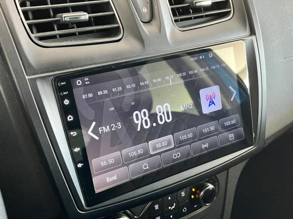 Renault Sandero II с пробегом 2014 года, цена 790 000 рублей, 172009 км, хэтчбек, Автокод Объявления