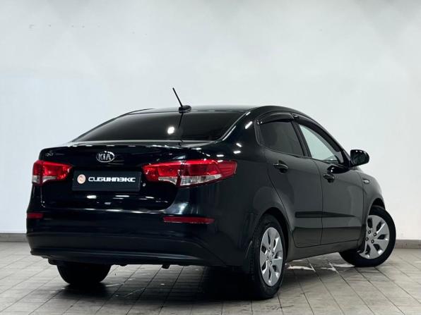 Kia Rio III Рестайлинг с пробегом 2017 года, цена 999 000 рублей, 74000 км, седан, Автокод Объявления