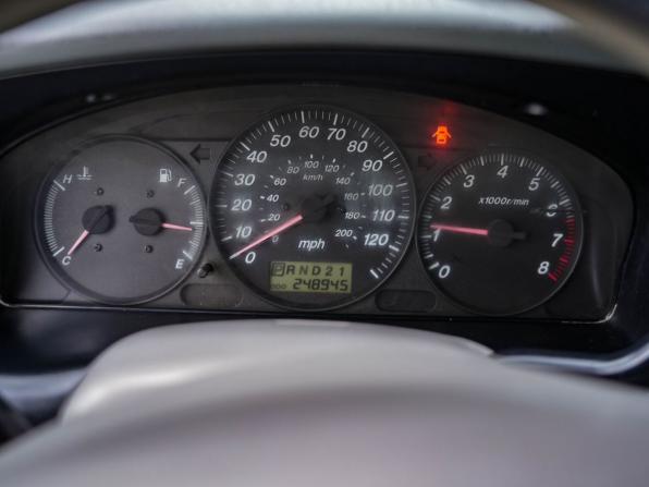 Mazda MPV II (LW) с пробегом 1999 года, цена 430 000 рублей, 248945 км, компактвэн, Автокод Объявления