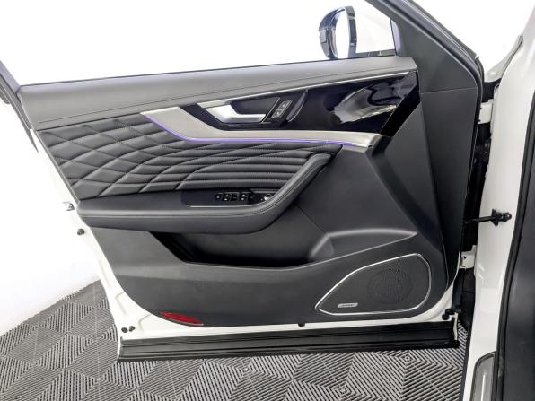 Hongqi HS5 I с пробегом 2023 года, цена 2 530 000 рублей, 35744 км, внедорожник, Автокод Объявления