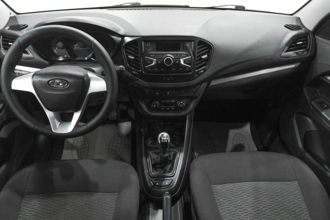 Lada (ВАЗ) Vesta I с пробегом 2017 года, цена 799 000 рублей, 106000 км, седан, Автокод Объявления