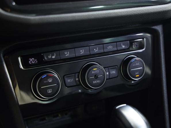 Volkswagen Tiguan II с пробегом 2020 года, цена 3 499 000 рублей, 46836 км, внедорожник, Автокод Объявления