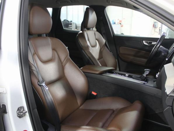Volvo XC60 II с пробегом 2018 года, цена 2 939 000 рублей, 185600 км, внедорожник, Автокод Объявления
