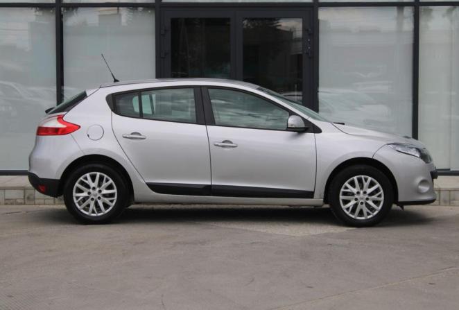Renault Megane III Рестайлинг с пробегом 2013 года, цена 880 000 рублей, 103750 км, хэтчбек, Автокод Объявления