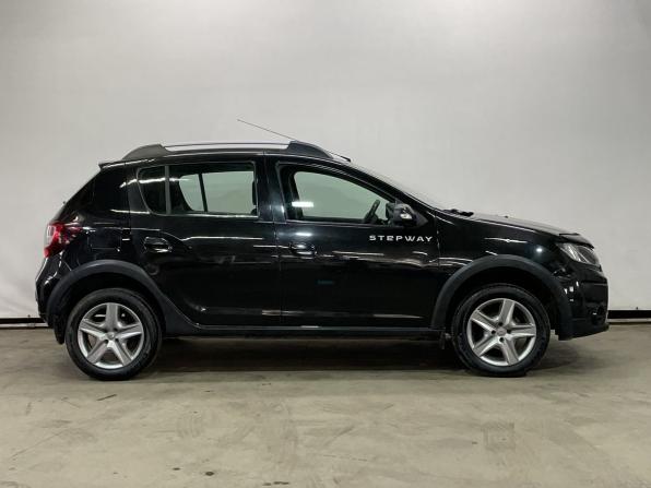 Renault Sandero II с пробегом 2015 года, цена 871 000 рублей, 147044 км, хэтчбек, Автокод Объявления