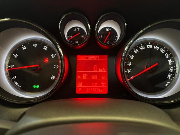 Opel Astra J Рестайлинг с пробегом 2014 года, цена 879 000 рублей, 161000 км, хэтчбек, Автокод Объявления