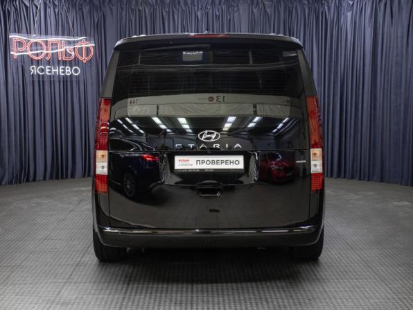 Hyundai Staria I с пробегом 2022 года, цена 5 299 999 рублей, 24100 км, минивэн, Автокод Объявления