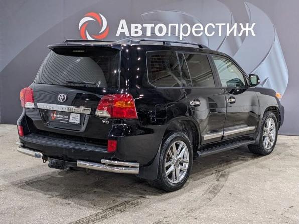 Toyota Land Cruiser 200 Series Рестайлинг 1 с пробегом 2012 года, цена 2 995 000 рублей, 220186 км, внедорожник, Автокод Объявления