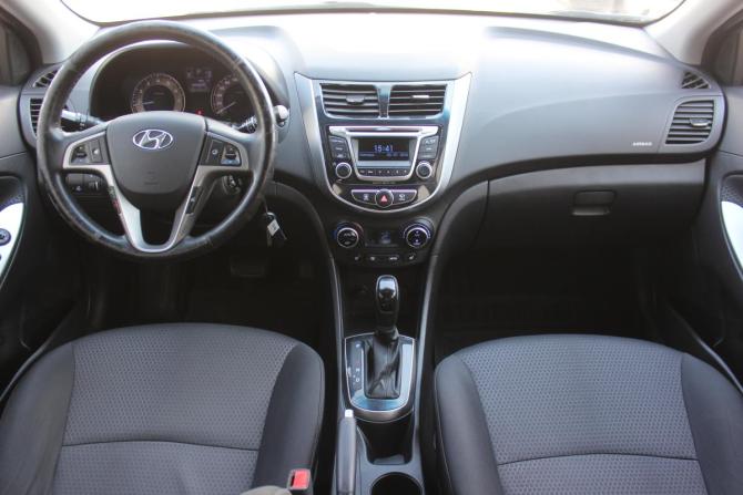 Hyundai Solaris I Рестайлинг с пробегом 2015 года, цена 997 000 рублей, 167125 км, хэтчбек, Автокод Объявления