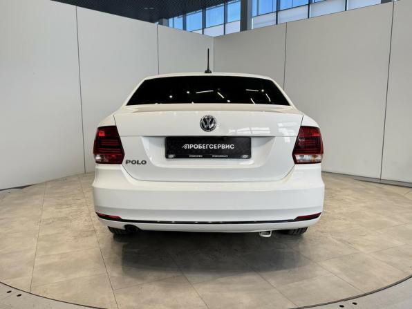 Volkswagen Polo V Рестайлинг с пробегом 2017 года, цена 960 000 рублей, 161584 км, седан, Автокод Объявления