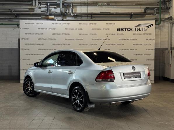 Volkswagen Polo V с пробегом 2012 года, цена 599 000 рублей, 186000 км, седан, Автокод Объявления