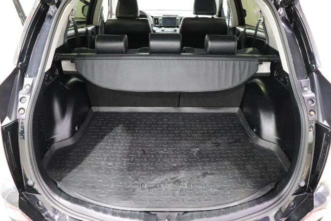 Toyota RAV4 IV (XA40) Рестайлинг с пробегом 2017 года, цена 2 530 000 рублей, 123105 км, внедорожник, Автокод Объявления
