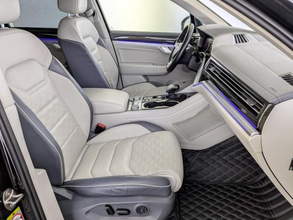 Volkswagen Touareg III с пробегом 2019 года, цена 5 480 000 рублей, 107016 км, внедорожник, Автокод Объявления
