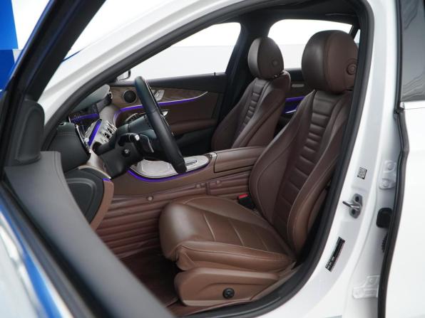 Mercedes-Benz E-Класс V (W213 S213 C238) Рестайлинг с пробегом 2022 года, цена 4 299 077 рублей, 33248 км, седан, Автокод Объявления