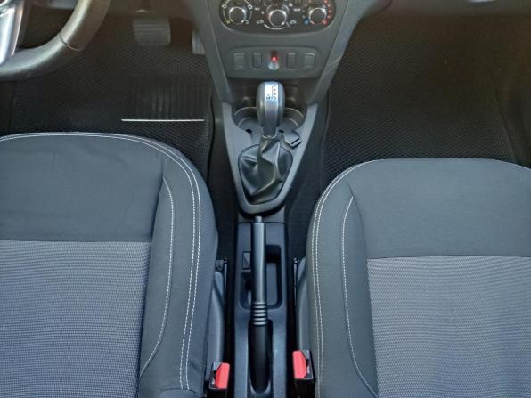 Renault Logan II Рестайлинг с пробегом 2022 года, цена 1 180 000 рублей, 72620 км, седан, Автокод Объявления