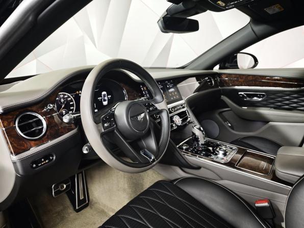 Bentley Flying Spur III с пробегом 2020 года, цена 16 900 000 рублей, 37033 км, седан, Автокод Объявления