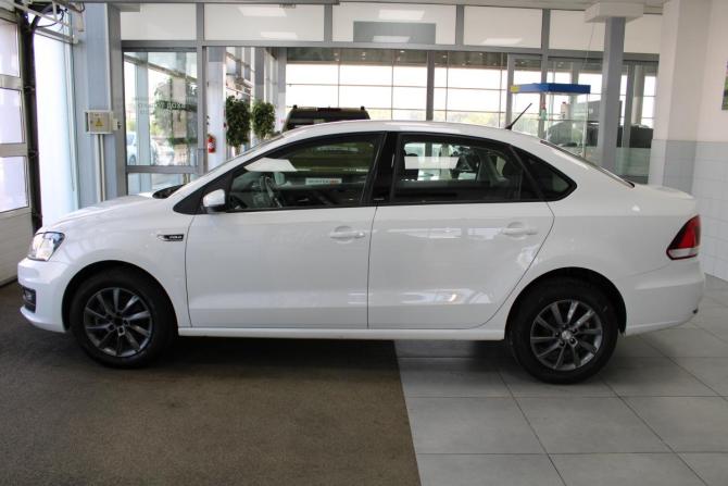Volkswagen Polo V Рестайлинг с пробегом 2016 года, цена 1 050 000 рублей, 119000 км, седан, Автокод Объявления