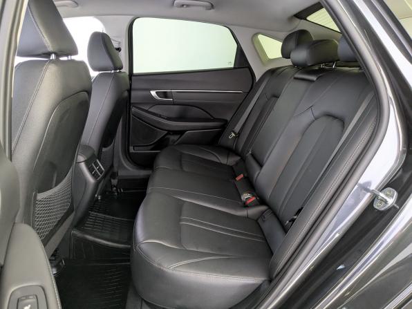 Hyundai Sonata VIII (DN8) с пробегом 2021 года, цена 2 490 000 рублей, 60083 км, седан, Автокод Объявления