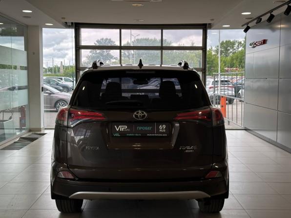 Toyota RAV4 IV (XA40) Рестайлинг с пробегом 2018 года, цена 2 635 000 рублей, 130908 км, внедорожник, Автокод Объявления
