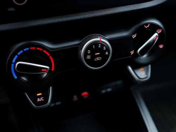Kia Rio IV с пробегом 2018 года, цена 1 199 000 рублей, 64230 км, седан, Автокод Объявления