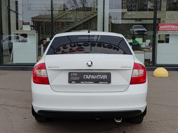 Skoda Rapid I с пробегом 2015 года, цена 1 030 000 рублей, 117286 км, лифтбек, Автокод Объявления