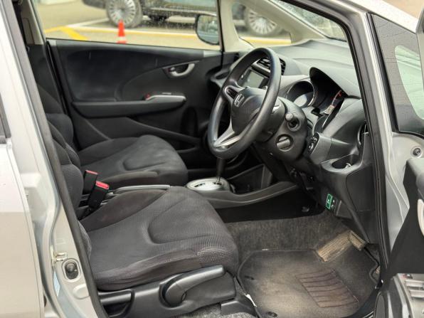 Honda Fit II с пробегом 2011 года, цена 850 000 рублей, 130736 км, хэтчбек, Автокод Объявления