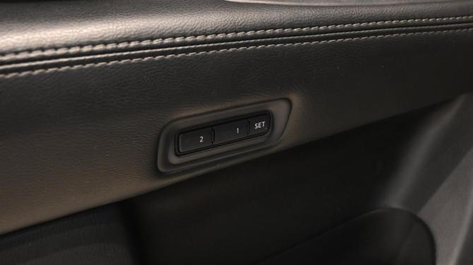 Nissan Pathfinder IV с пробегом 2014 года, цена 2 145 000 рублей, 61983 км, внедорожник, Автокод Объявления