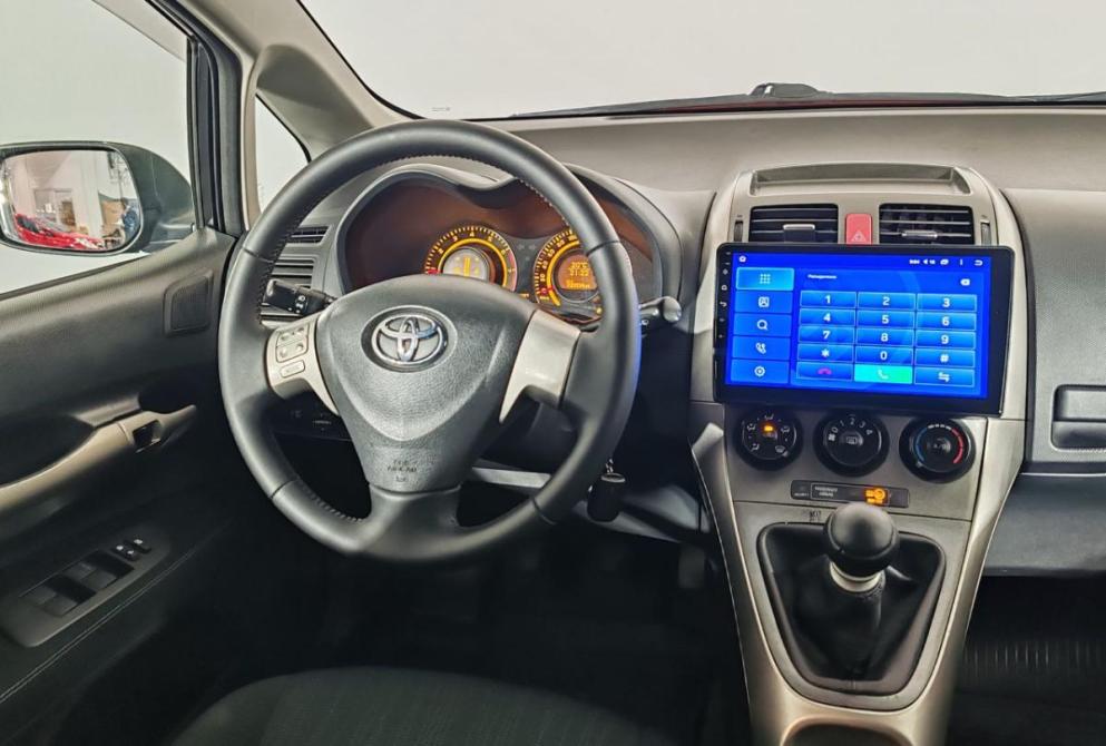 Toyota Auris I Ярославль  - изображение 11