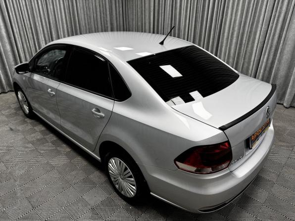 Volkswagen Polo V Рестайлинг с пробегом 2016 года, цена 999 000 рублей, 164133 км, седан, Автокод Объявления