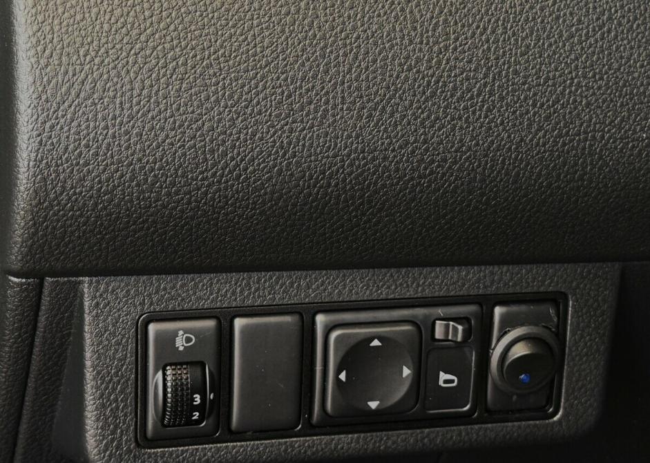Nissan Tiida I Рестайлинг Москва  - изображение 8