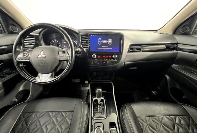 Mitsubishi Outlander III Рестайлинг 3 с пробегом 2021 года, цена 2 100 000 рублей, 166419 км, внедорожник, Автокод Объявления