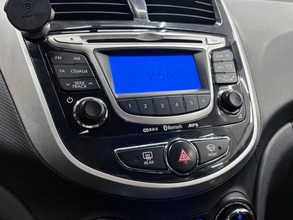 Hyundai Solaris I с пробегом 2013 года, цена 879 900 рублей, 156000 км, седан, Автокод Объявления