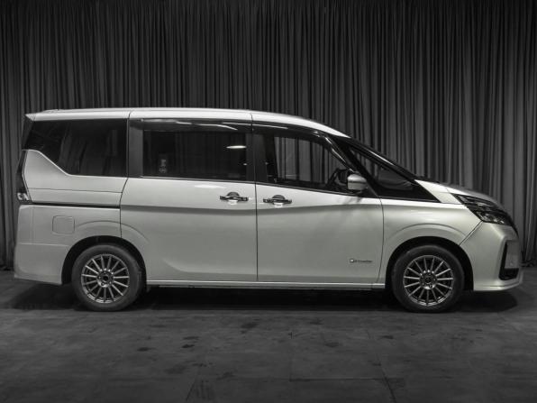 Nissan Serena V (C27) с пробегом 2018 года, цена 2 140 000 рублей, 57800 км, минивэн, Автокод Объявления