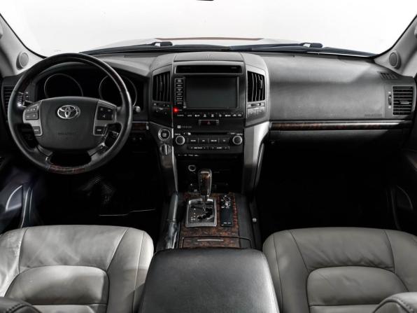 Toyota Land Cruiser 200 Series с пробегом 2011 года, цена 2 990 000 рублей, 158000 км, внедорожник, Автокод Объявления