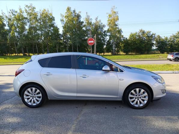 Opel Astra J с пробегом 2010 года, цена 616 000 рублей, 219600 км, хэтчбек, Автокод Объявления