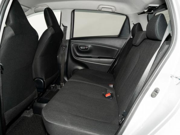 Toyota Vitz III (XP130) Рестайлинг 2 с пробегом 2017 года, цена 1 020 500 рублей, 140586 км, хэтчбек, Автокод Объявления