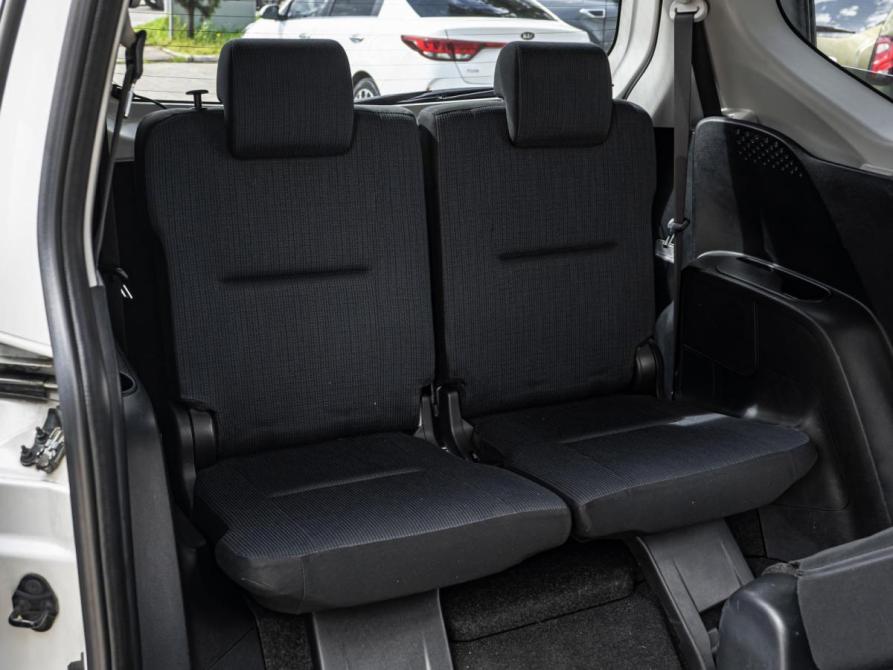 Toyota Sienta II Краснодар  - изображение 9