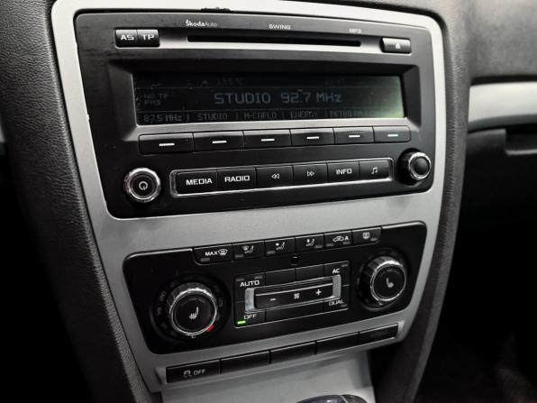 Skoda Octavia II (A5) Рестайлинг с пробегом 2012 года, цена 980 000 рублей, 161430 км, лифтбек, Автокод Объявления
