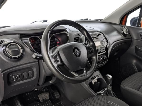 Renault Kaptur I с пробегом 2017 года, цена 1 130 000 рублей, 132229 км, внедорожник, Автокод Объявления